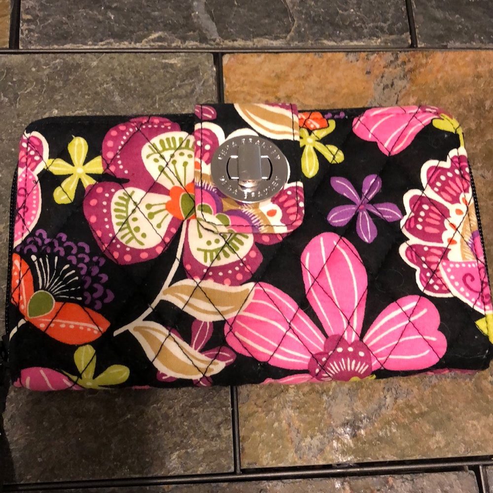 Vera Bradley Floral Wallet 💞💞